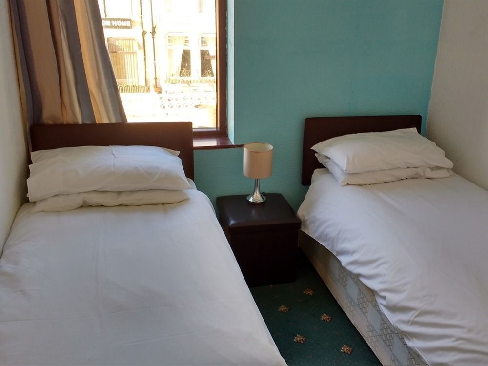 Friends Hotel Μπλάκπουλ Εξωτερικό φωτογραφία
